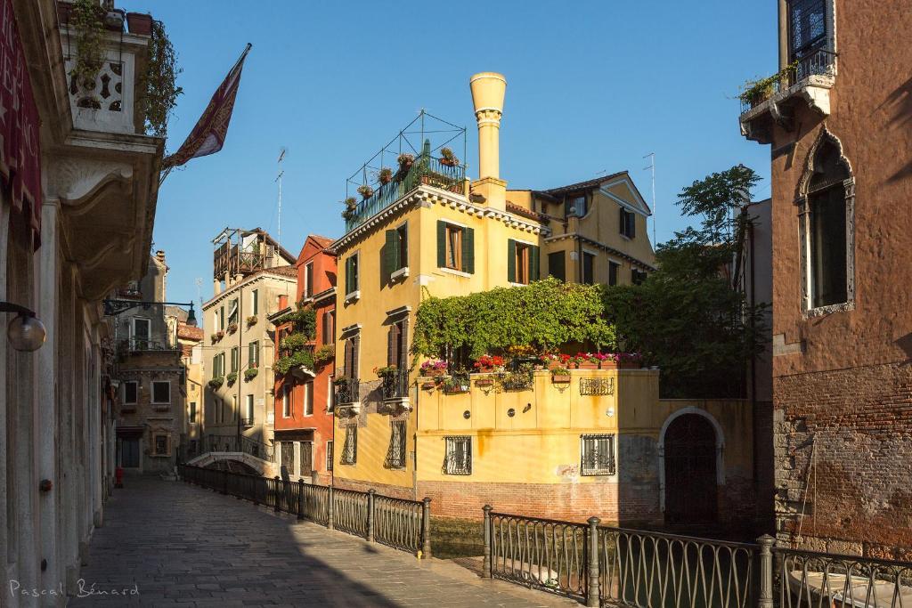 De L'osmarin Suites Pensión Venecia