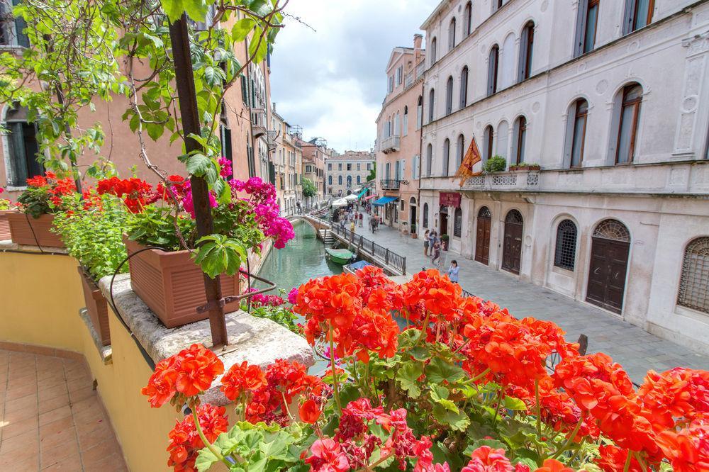 De L'osmarin Suites Pensión Venecia