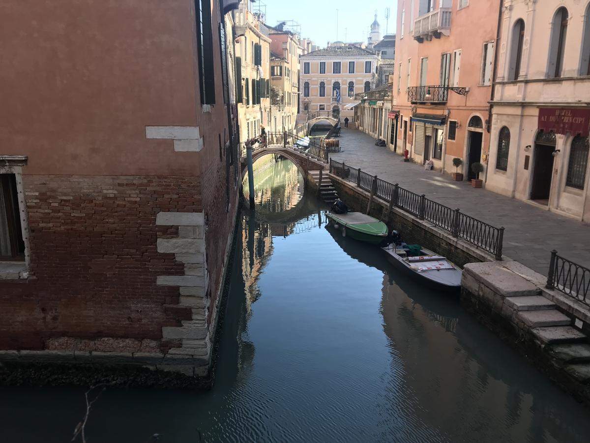 De L'osmarin Suites Pensión Venecia